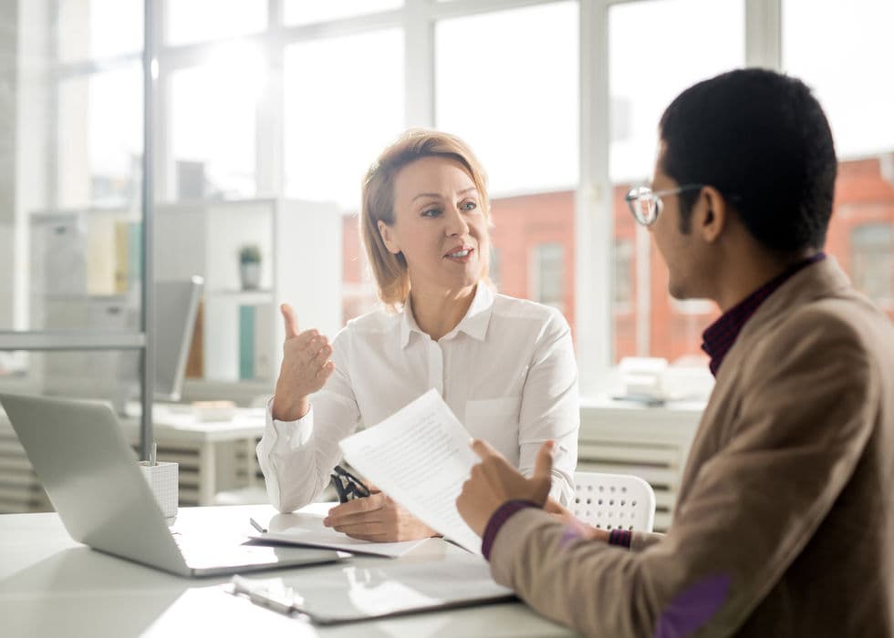 Business Mentoring — handshake and collaboration